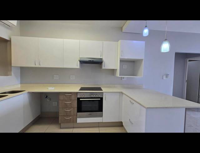 2 BEDROOM APARTMENT FOR SALE IN UMHLANGA RIDGE